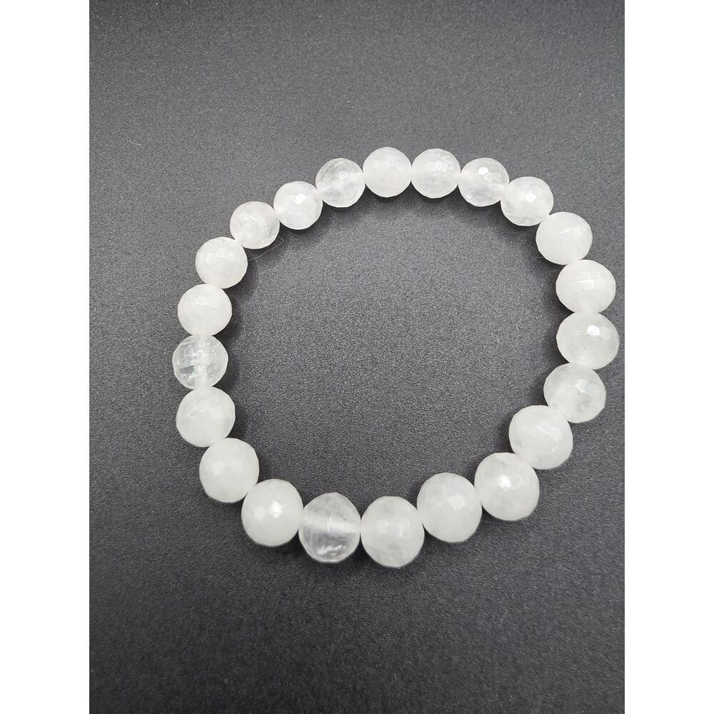💎 Faceted Clear Quartz Bracelet – Crystal Clarity (8mm)